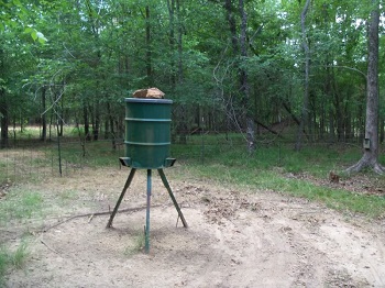 三脚架式给料机