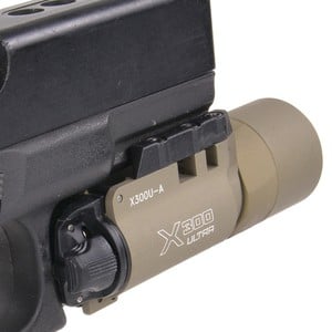 SureFire X300U-A Ultra近距离