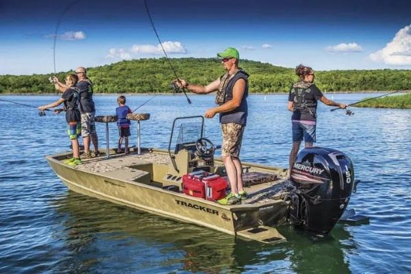 灰熊2072 MVX CC运动员