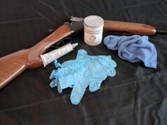 猎枪，蜡，软布和手套