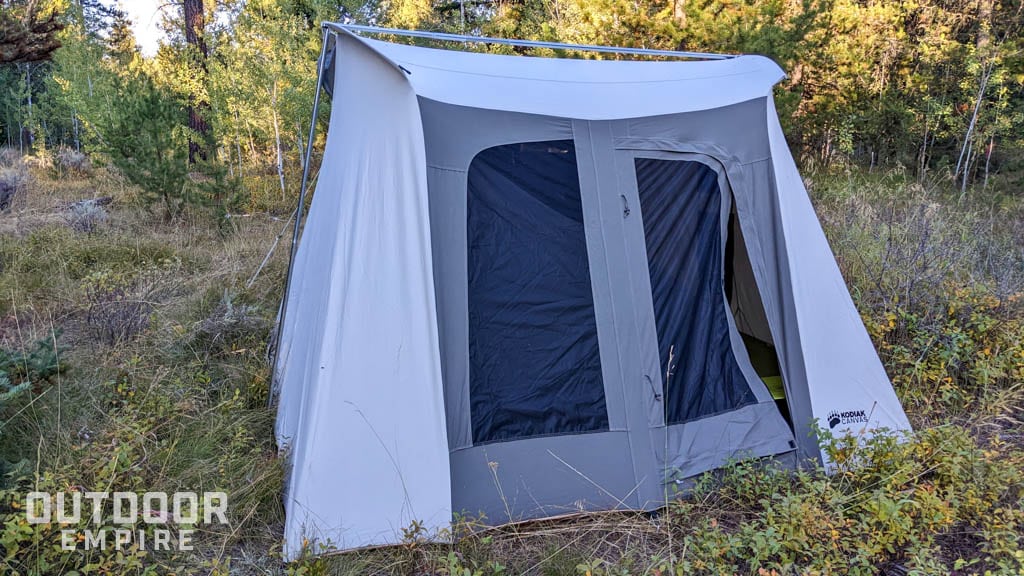 Kodiak Flex-Bow帐篷后面